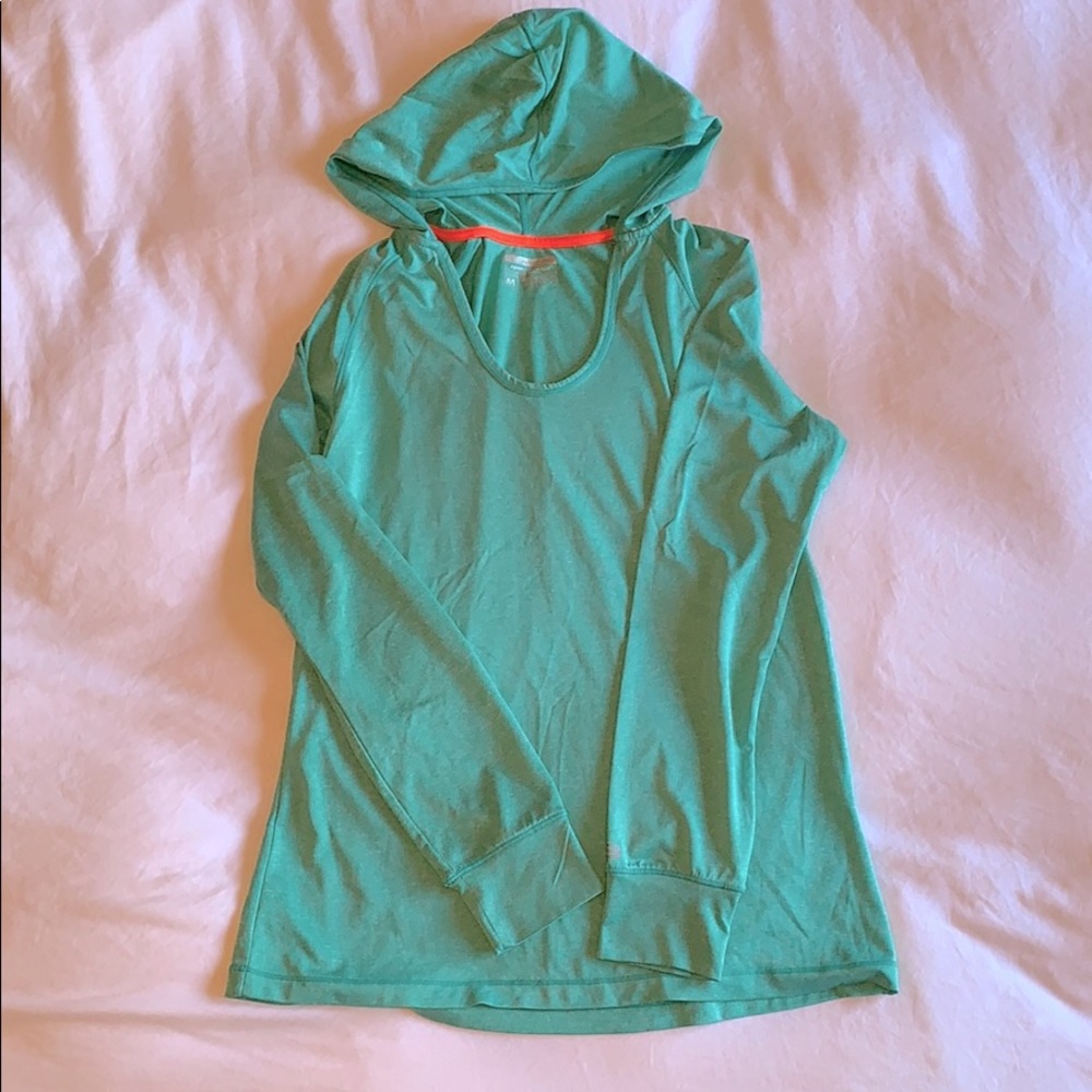 Long sleeve hooded athletic top